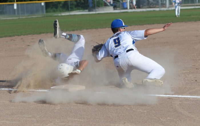 Play at 3rd base